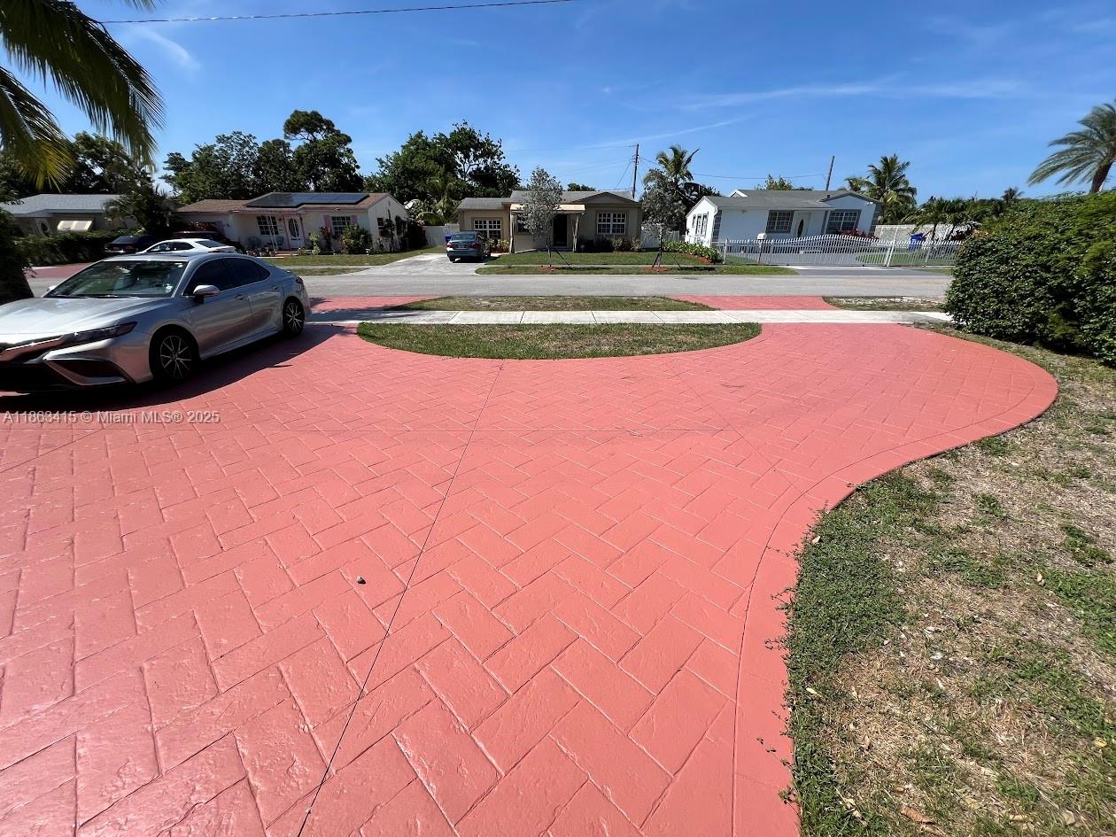 SUNSHINE MANOR - Residential Lease