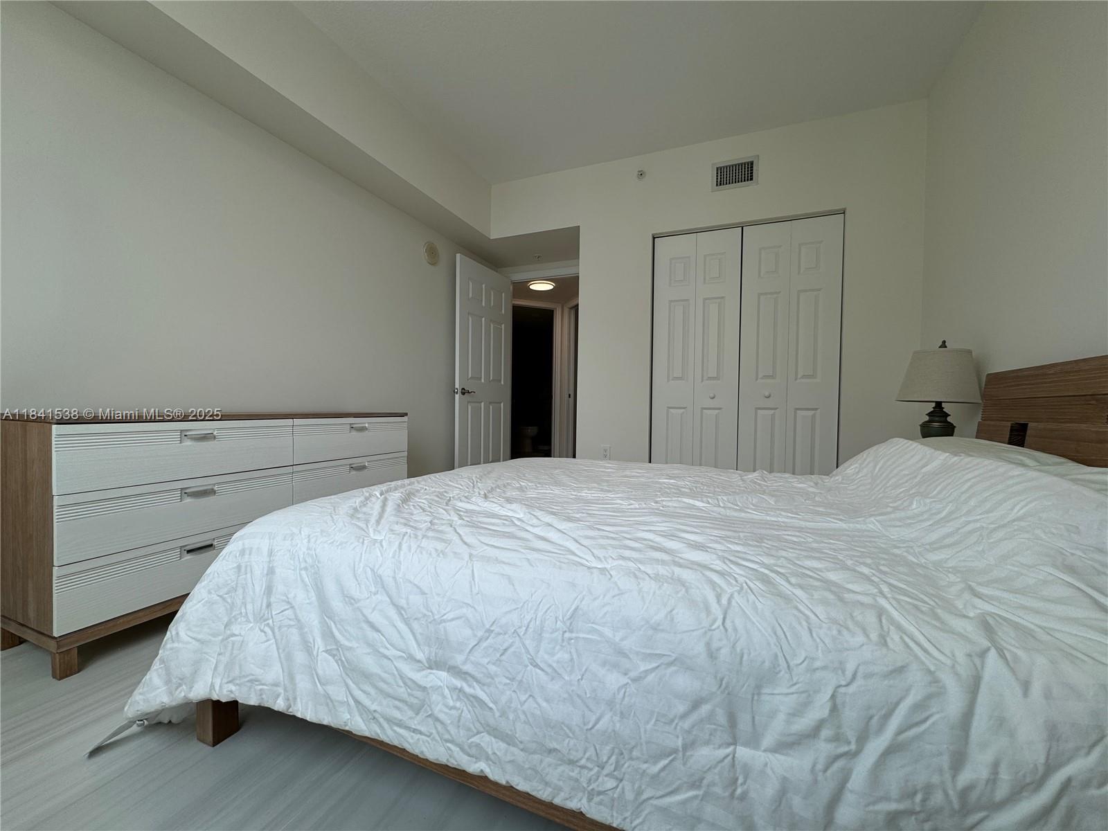 DUO CONDOMINIUM EAST - Residential Lease