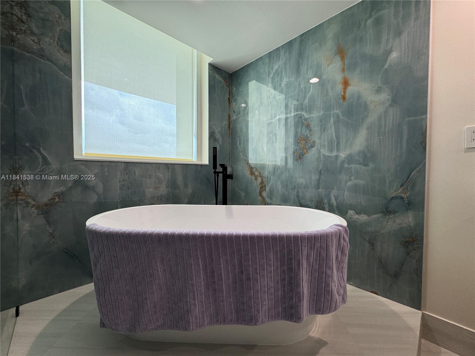 DUO CONDOMINIUM EAST - Residential Lease