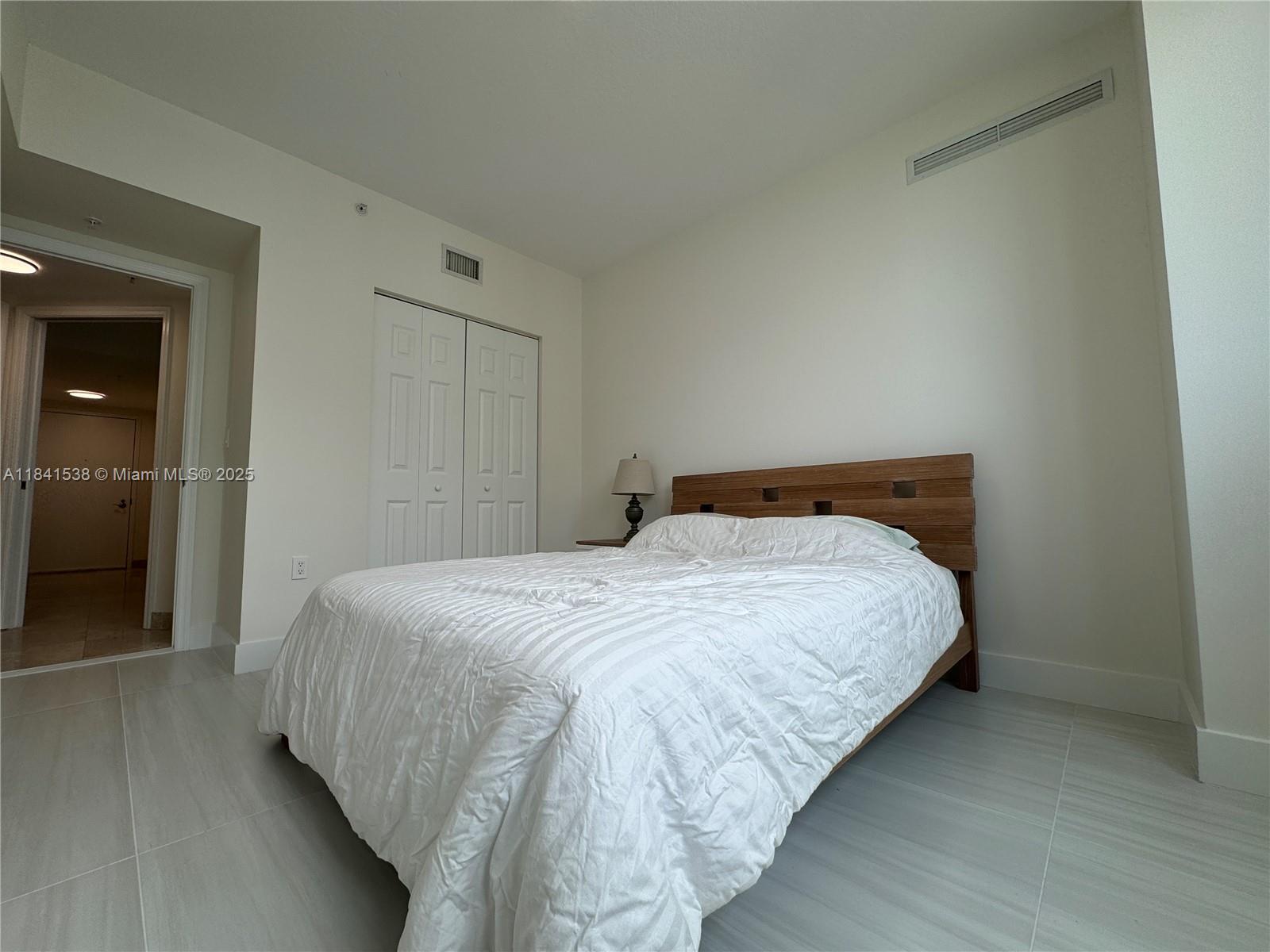 DUO CONDOMINIUM EAST - Residential Lease