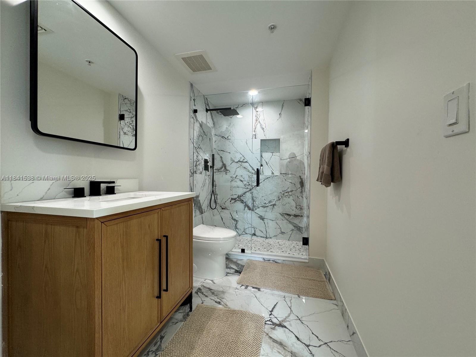 DUO CONDOMINIUM EAST - Residential Lease