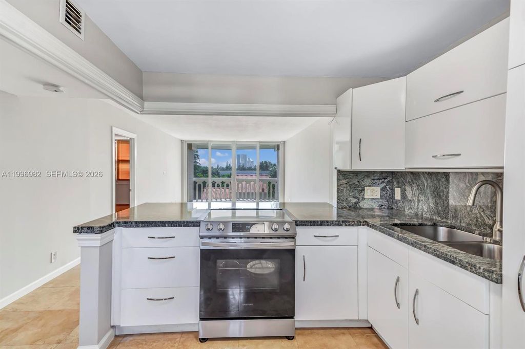 Photo of 3199 S Ocean Dr #406, Hallandale Beach, FL 33009 (MLS # A11996982)