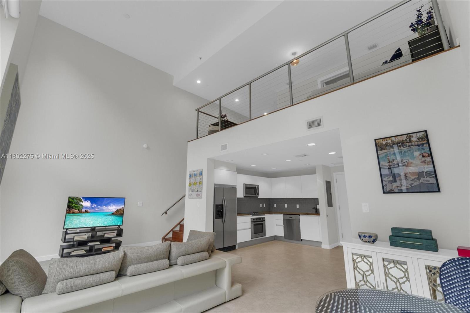 1060 Brickell Ave 615