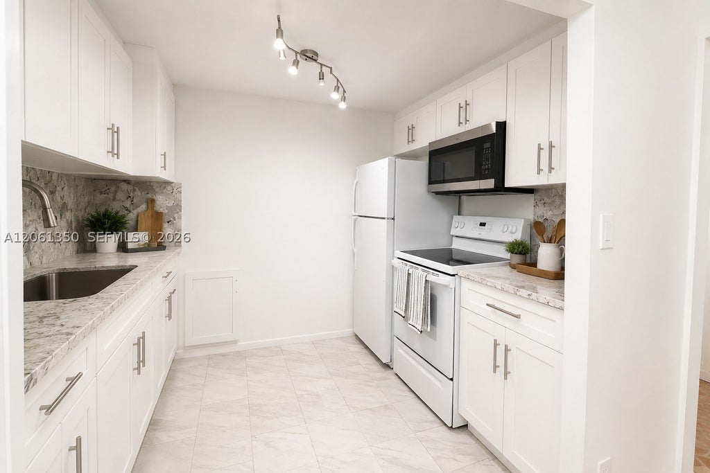 Photo of 2634 NW 60th Way #179, Sunrise, FL 33313 (MLS # A12061350)
