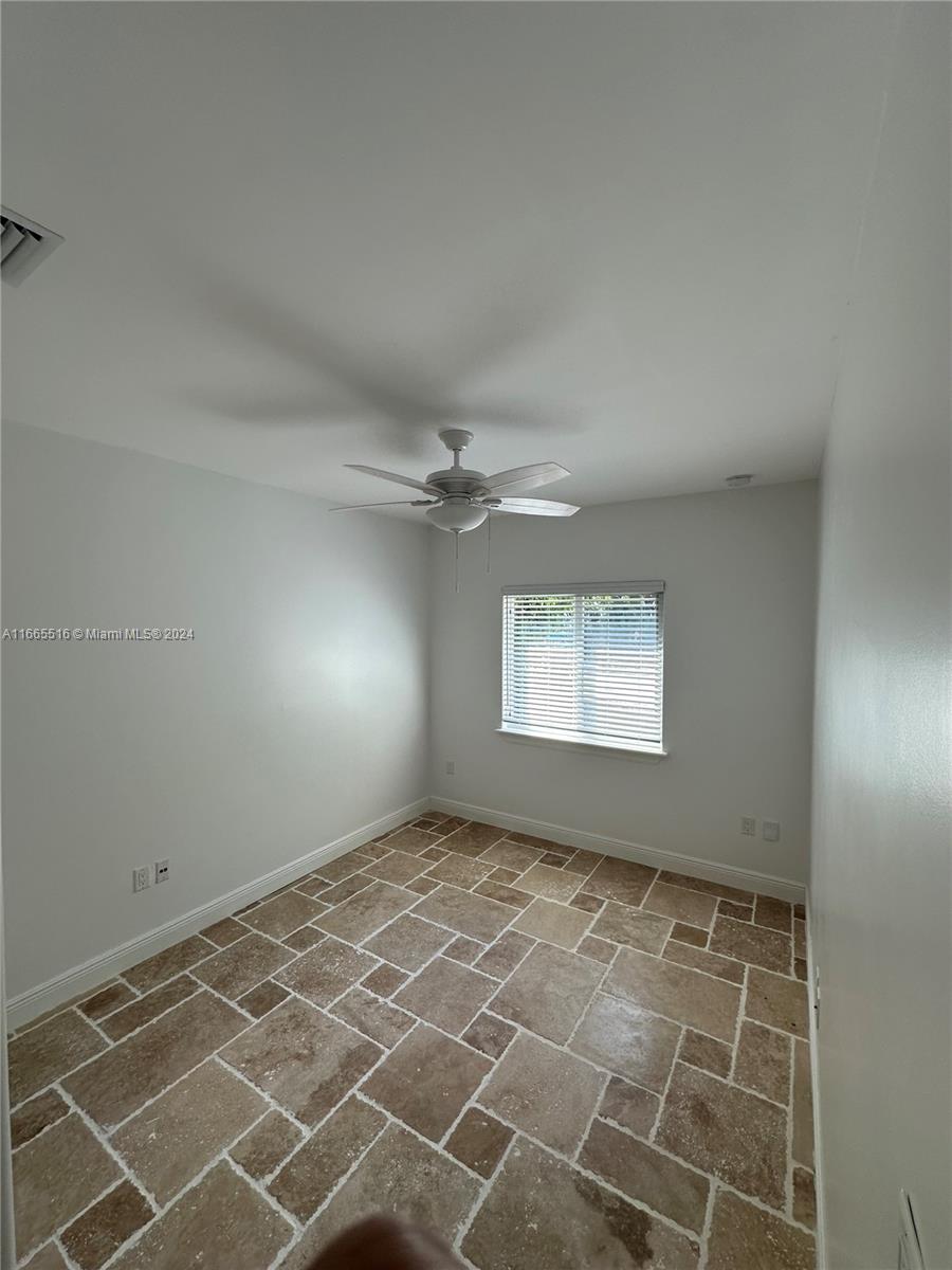 SOUTH CREEK VILLAGE - Residential Lease