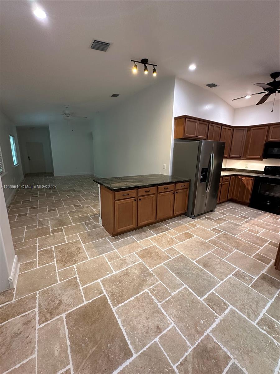 SOUTH CREEK VILLAGE - Residential Lease