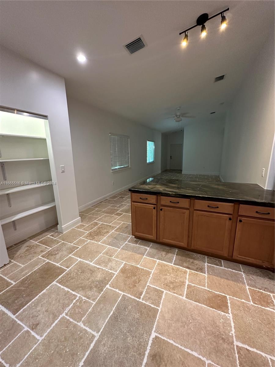 SOUTH CREEK VILLAGE - Residential Lease
