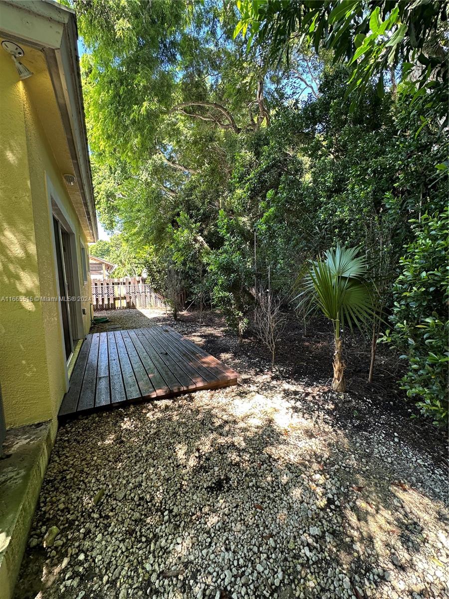 SOUTH CREEK VILLAGE - Residential Lease