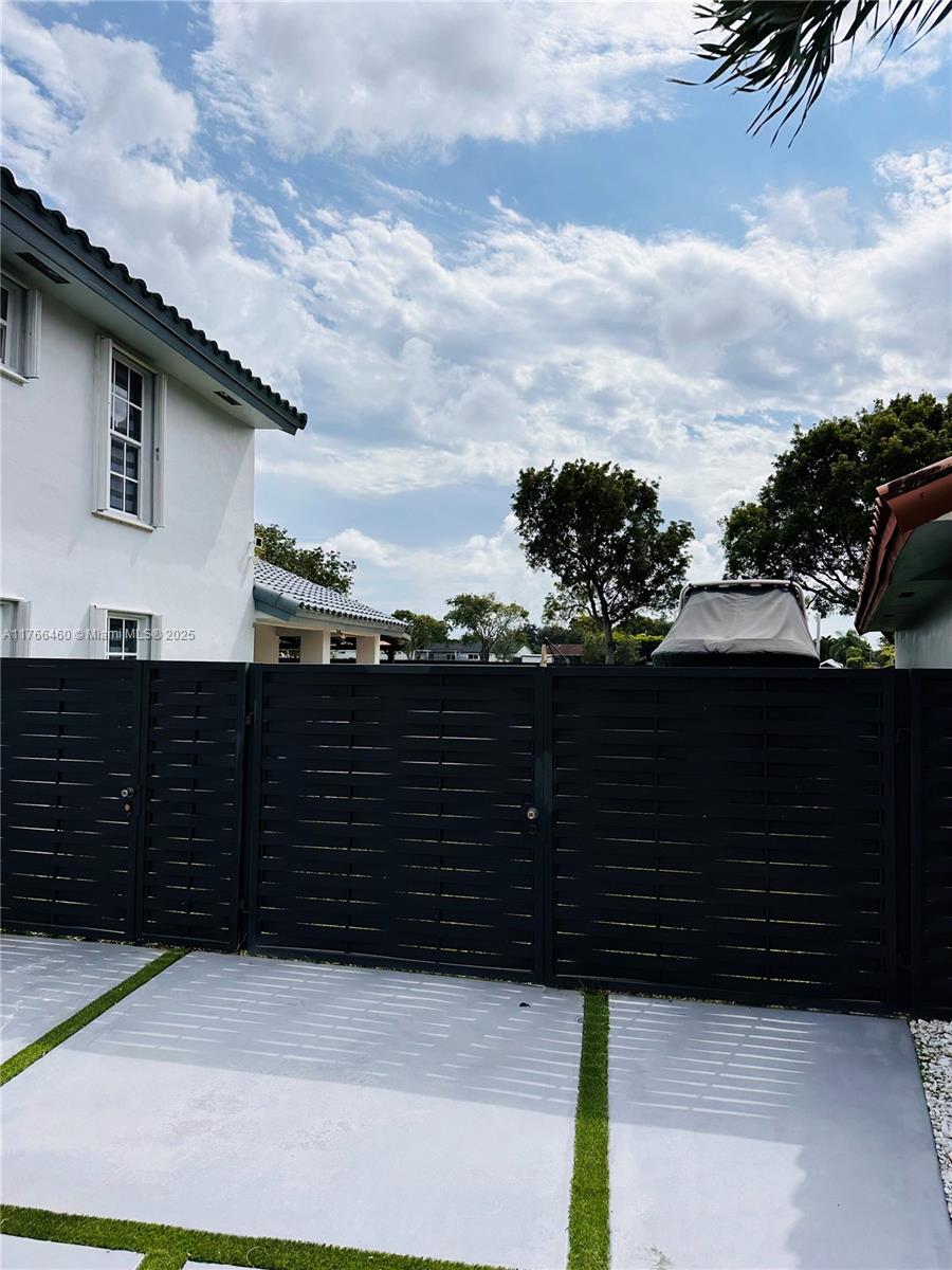WEST MILLER HEIGHTS SEC 4 - Residential