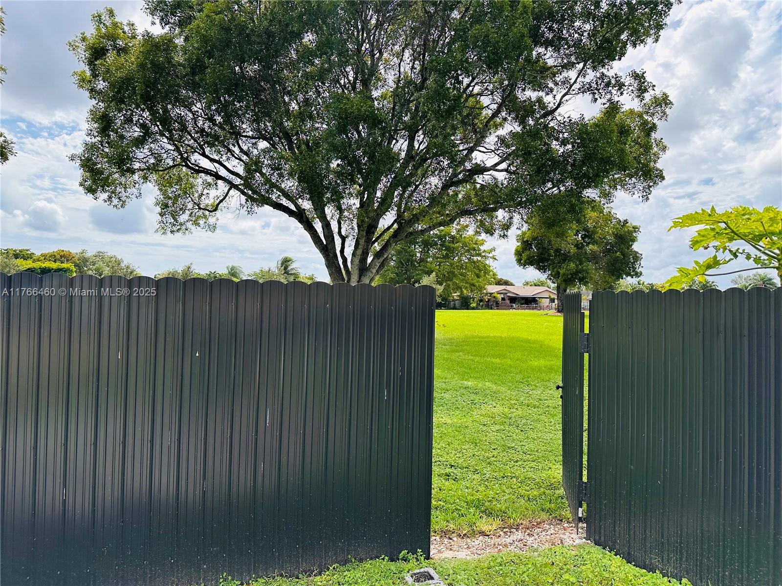 WEST MILLER HEIGHTS SEC 4 - Residential