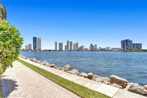 A home in Aventura