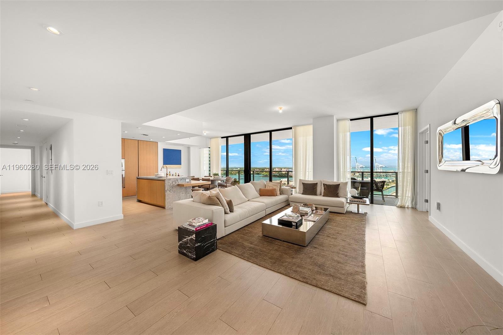 FIVE PARK - Residential