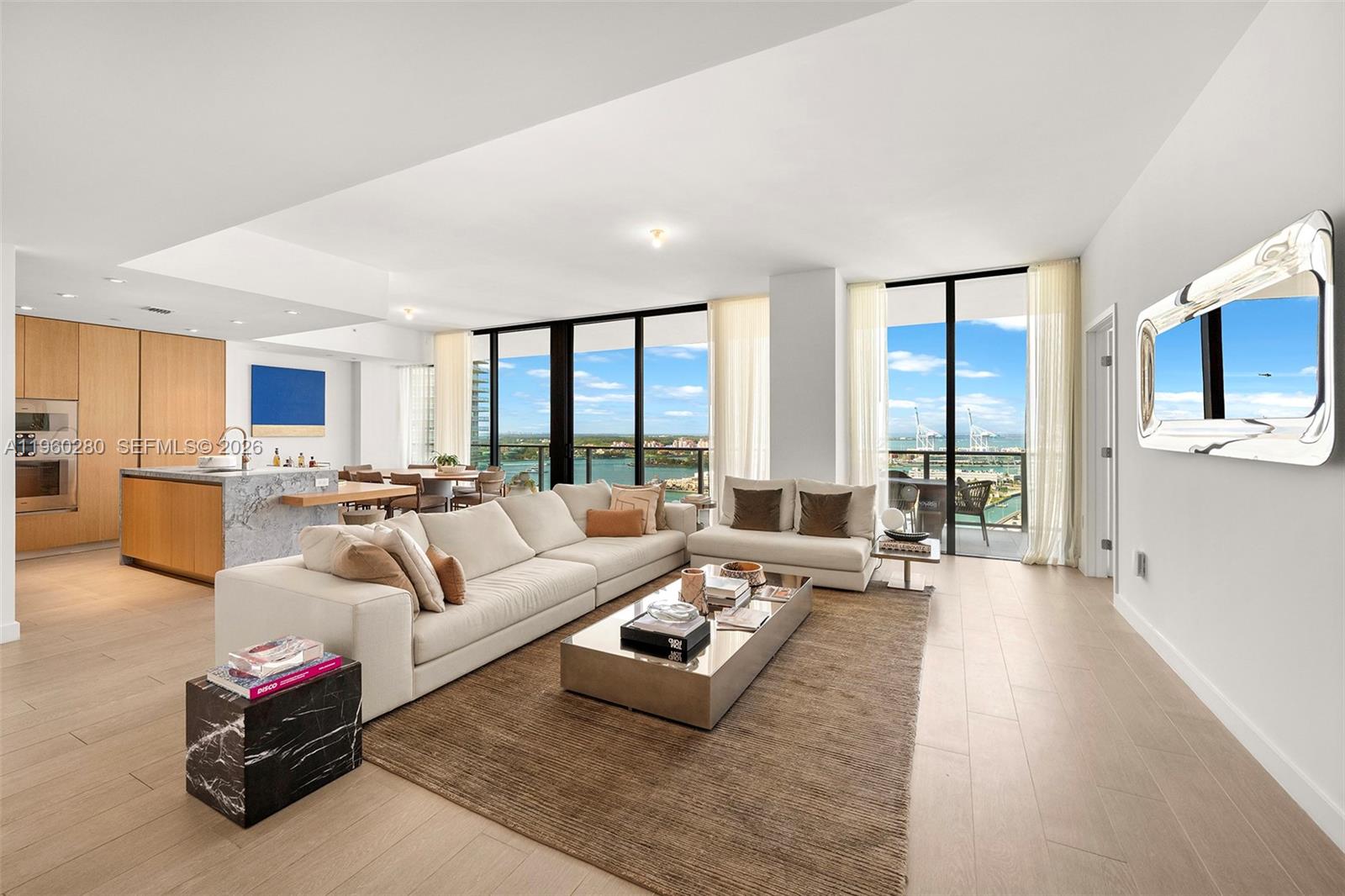 FIVE PARK - Residential