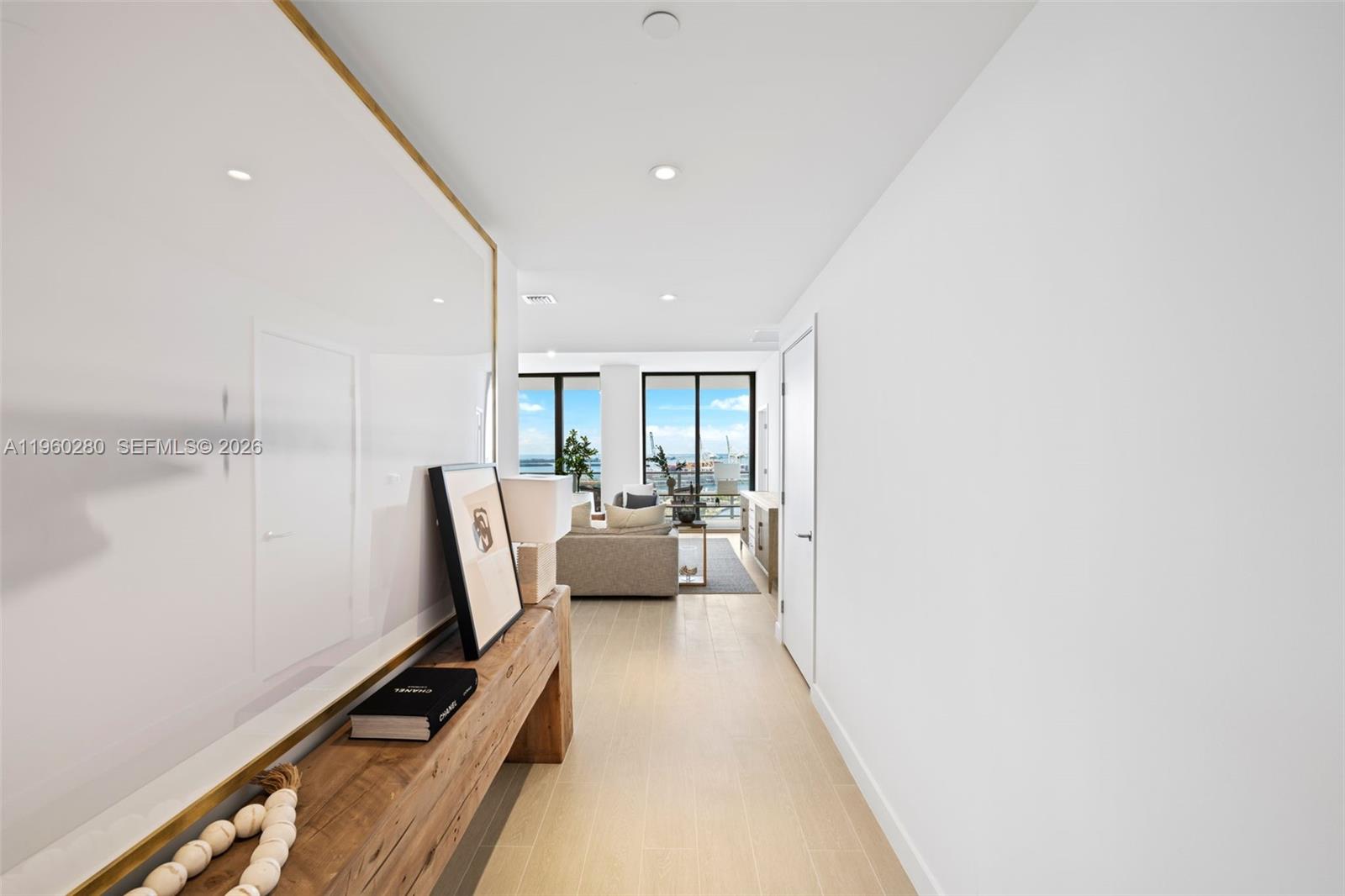 FIVE PARK - Residential