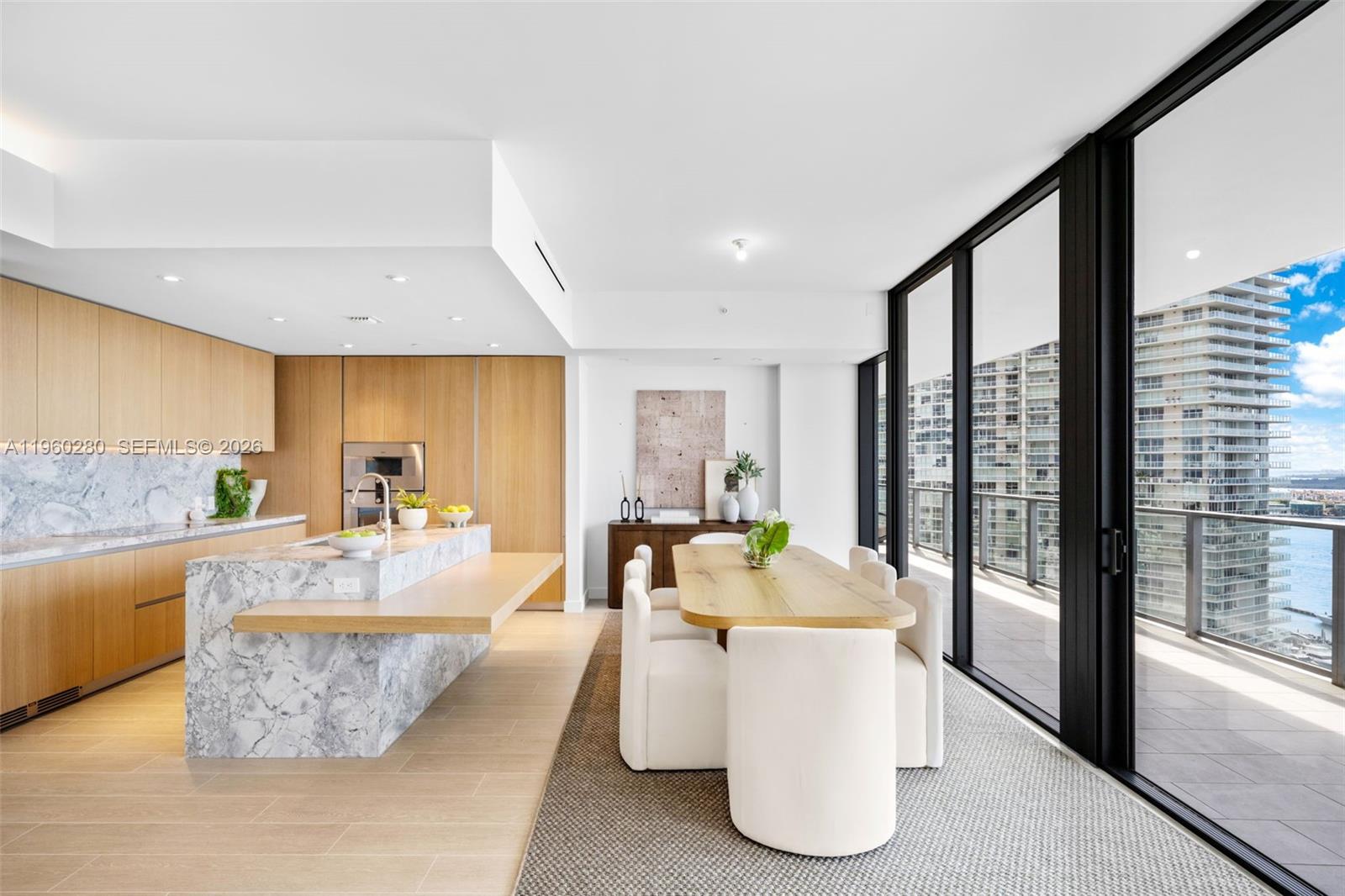 FIVE PARK - Residential