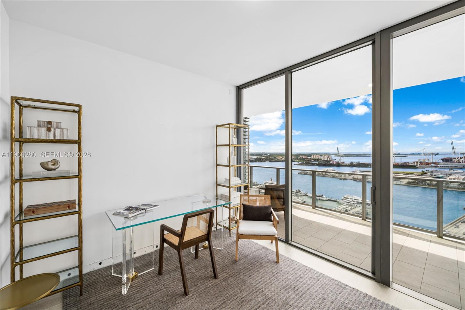 FIVE PARK - Residential