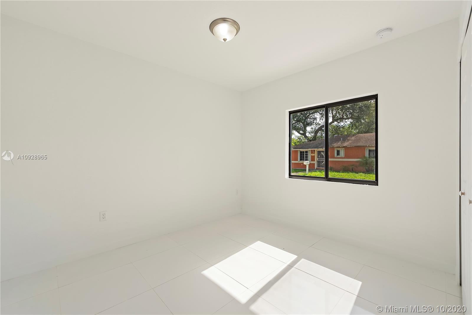 GLADEVIEW - Residential Income