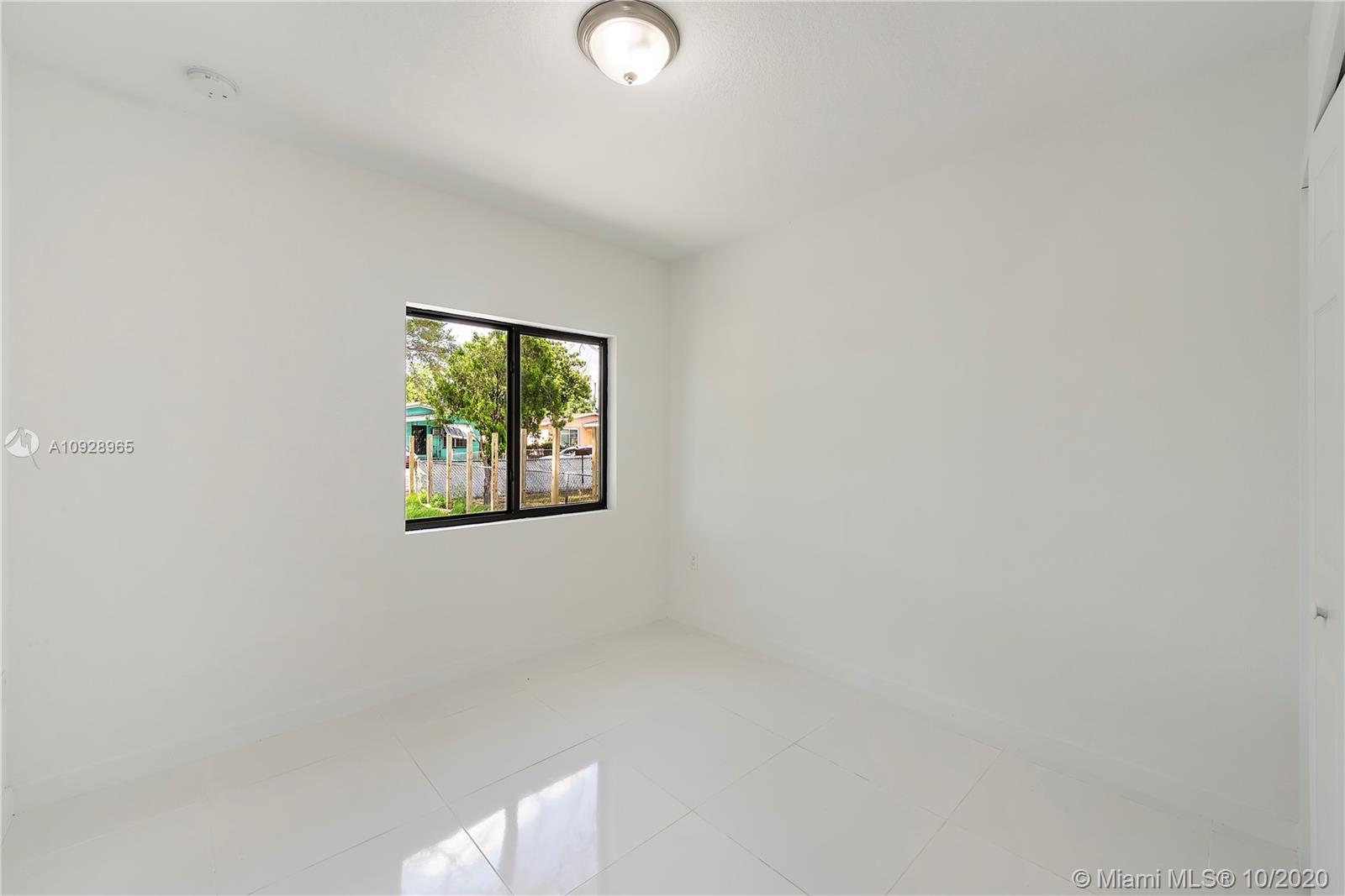 GLADEVIEW - Residential Income