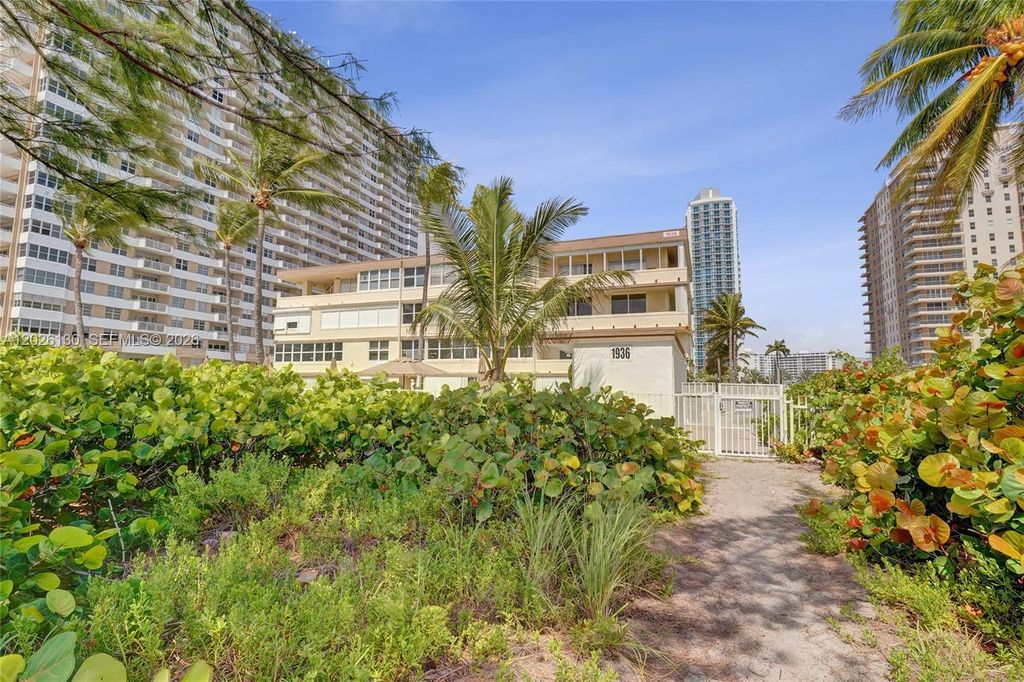 Photo of 1936 S Ocean Dr #4C, Hallandale Beach, FL 33009 (MLS # A12026130)