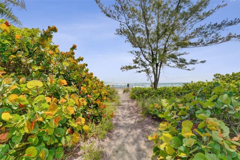 Photo of 1936 S Ocean Dr #4C, Hallandale Beach, FL 33009 (MLS # A12026130)