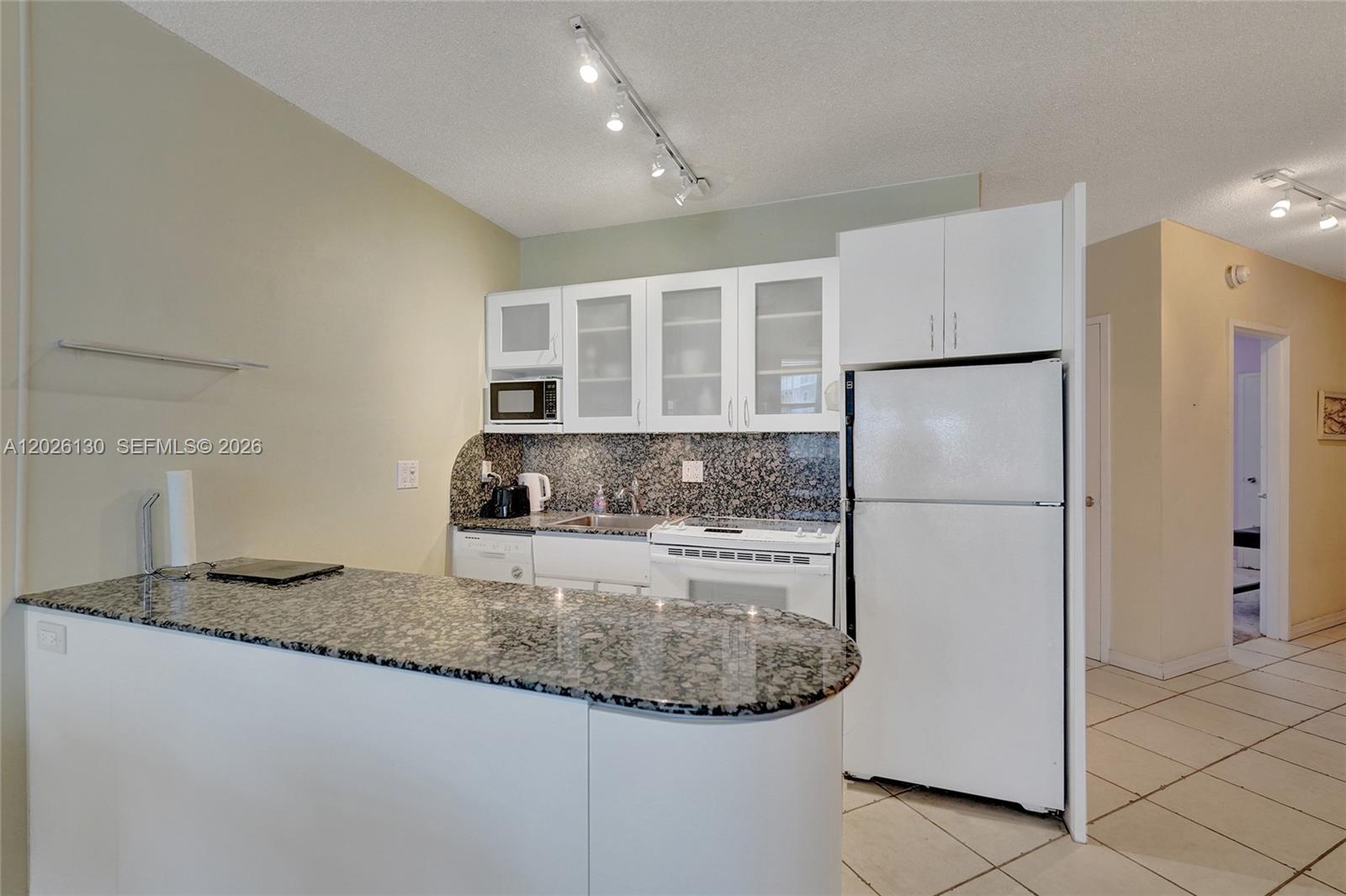 TAROMINA APTS CO-OP - Residential