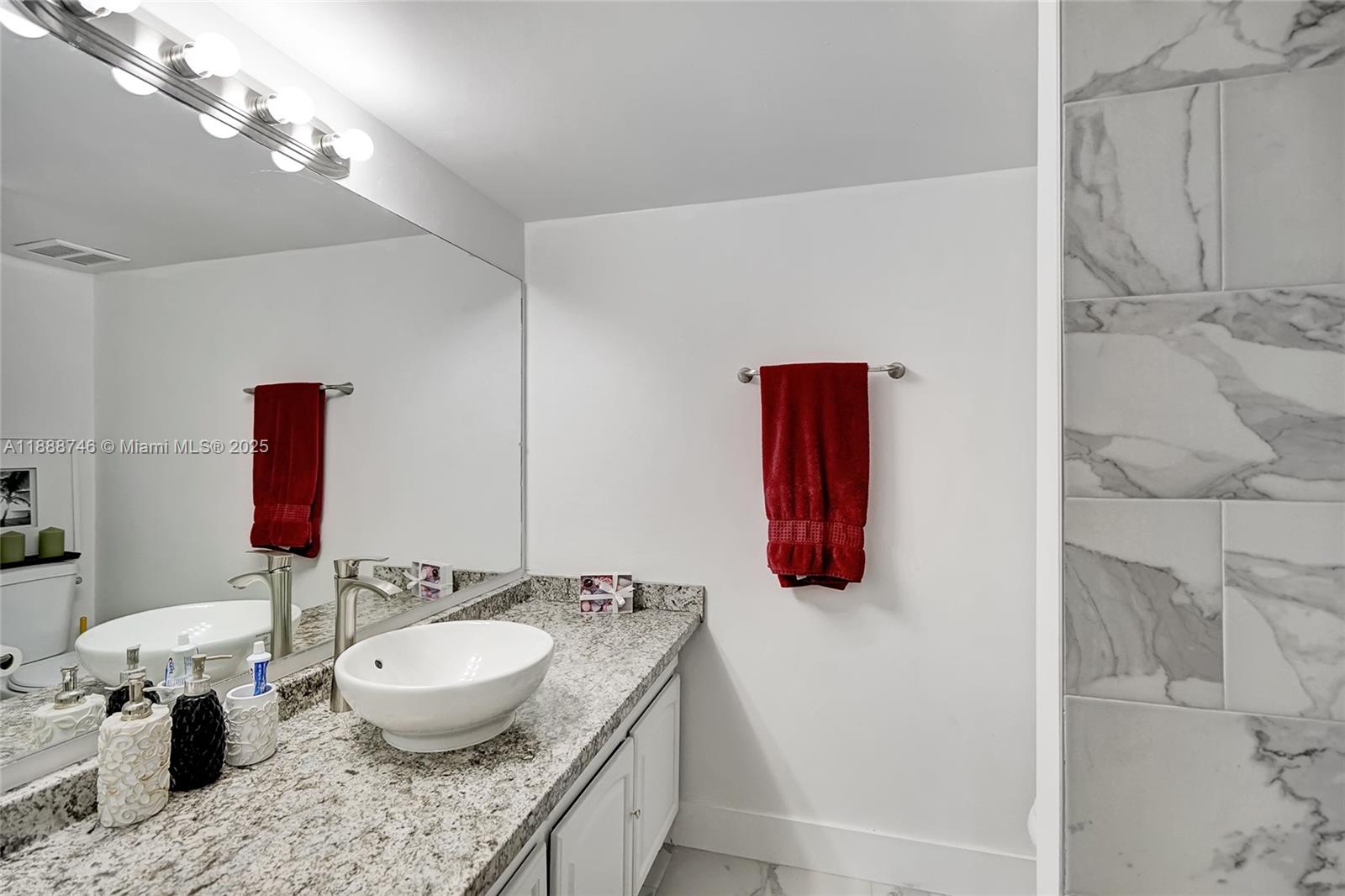 NEWPORT CONDO - Residential Lease