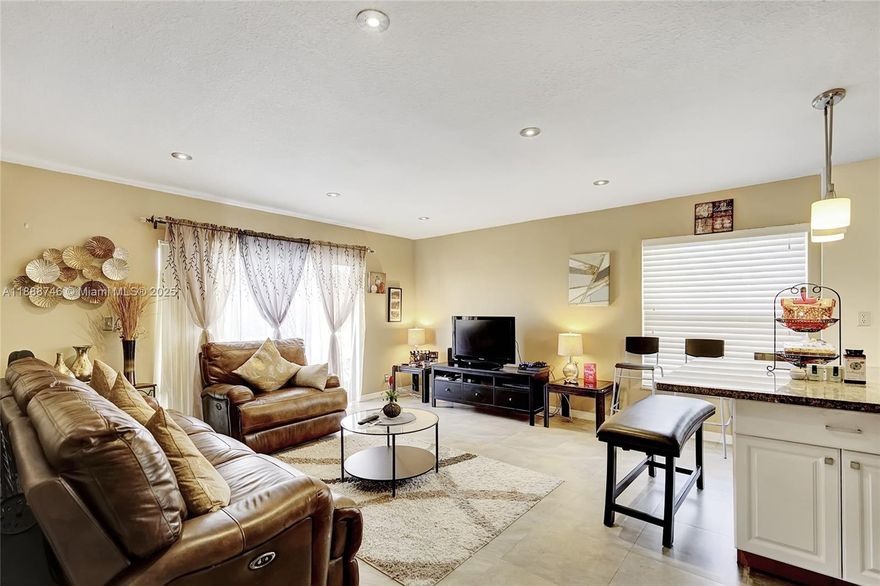 Amazing opportunity to rent this fully renovated 2 bed, 2 bath condo in the desirable Newport community, in the heart of Plantation! Located on the 3rd floor with peaceful garden views, this bright unit features a brand-new open kitchen, bright , natural lighting, tile & laminate floors—no carpet! Secure, well-maintained building with a new roof and amenities including a pool and exercise room. Quick and easy HOA approval! **Water Included with rent** Unbeatable location near 595, shopping, dining, parks, and more. Don't miss out on this move-in ready gem!