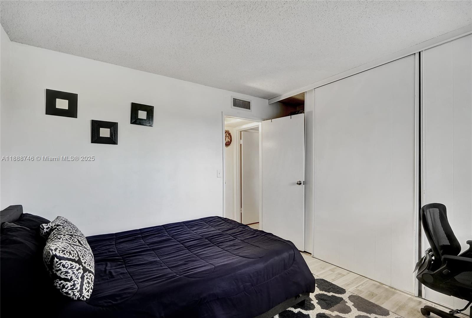 NEWPORT CONDO - Residential Lease