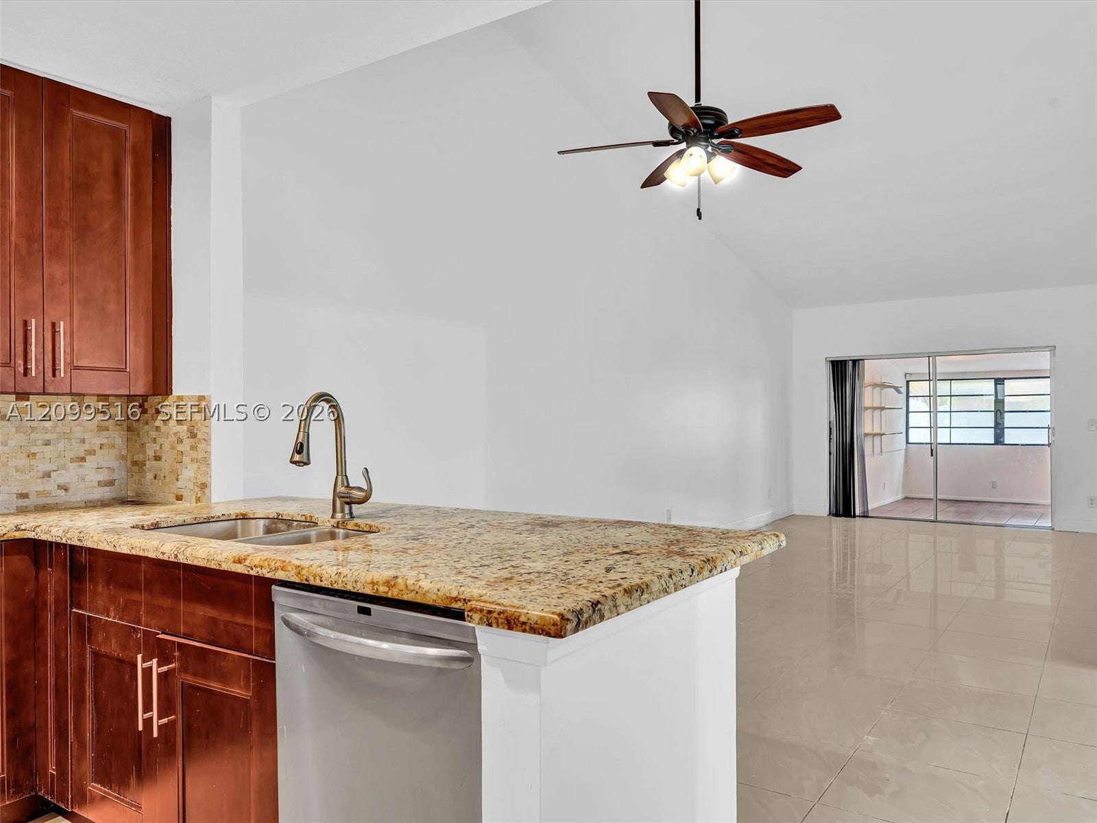 2408 N 35th Ave 2408
