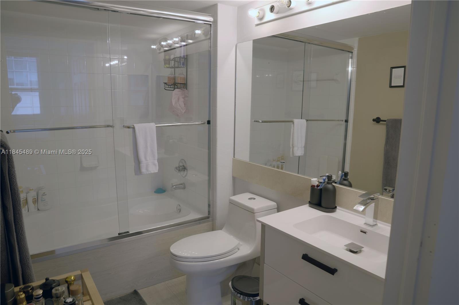 THE MARK ON BRICKELL COND - Residential