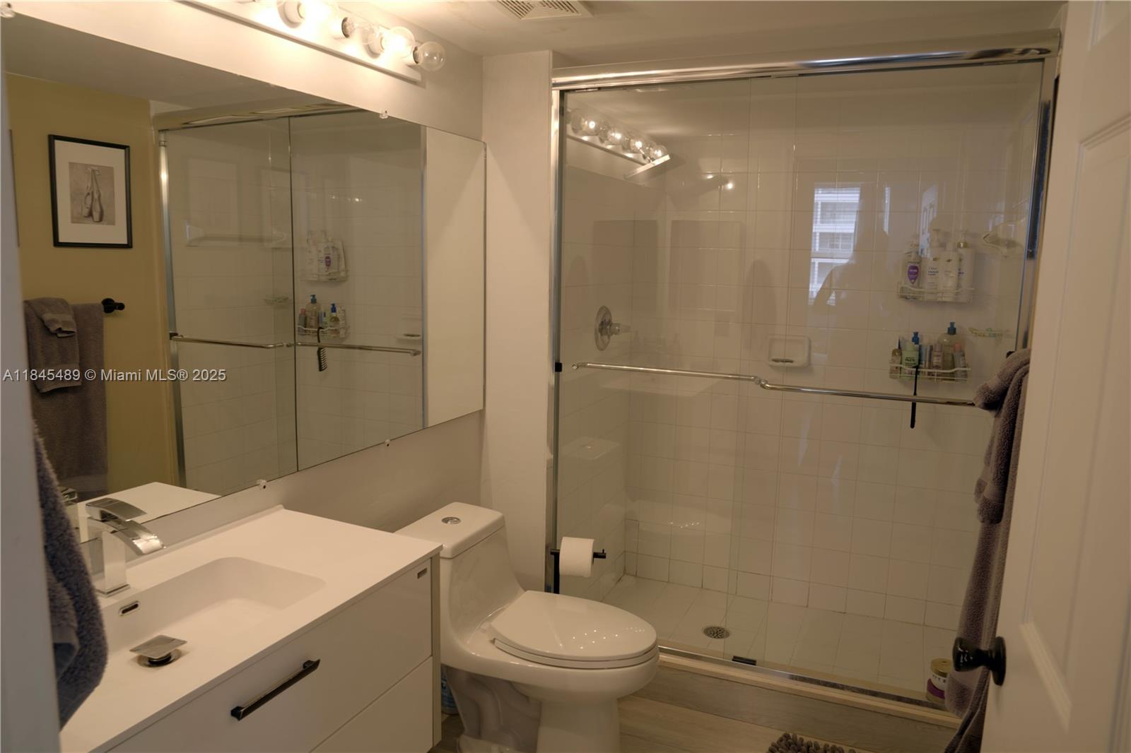 THE MARK ON BRICKELL COND - Residential