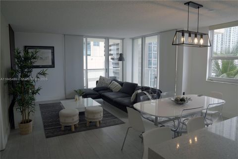 1155 Brickell Bay Dr 902 Miami FL 33131