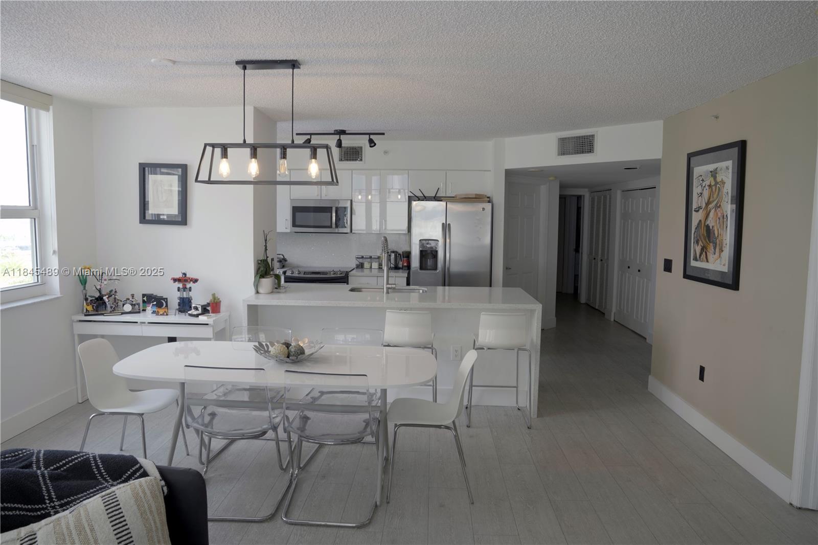 THE MARK ON BRICKELL COND - Residential