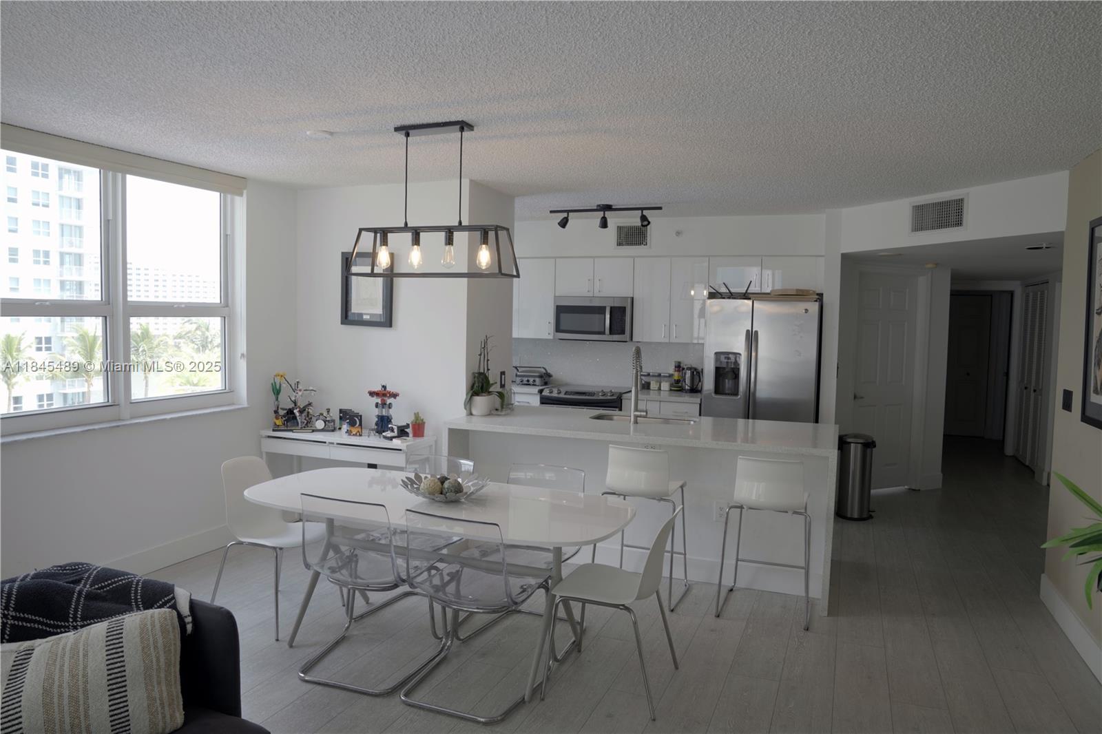 THE MARK ON BRICKELL COND - Residential