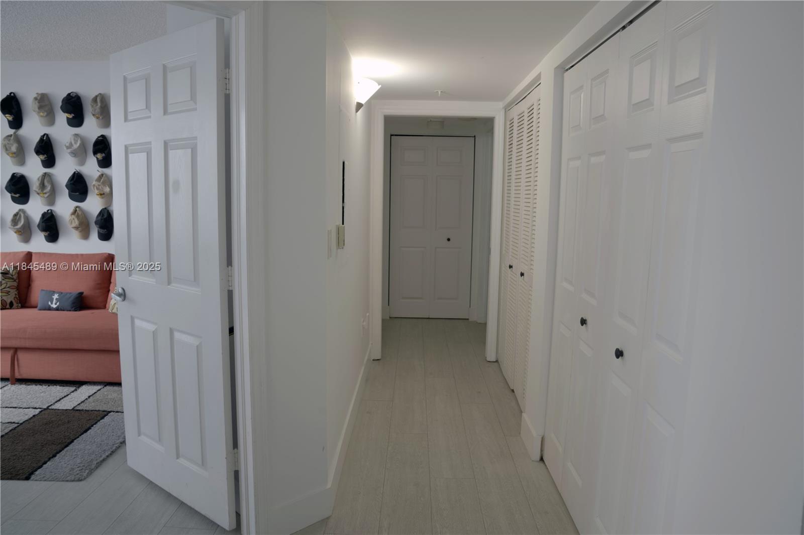 THE MARK ON BRICKELL COND - Residential