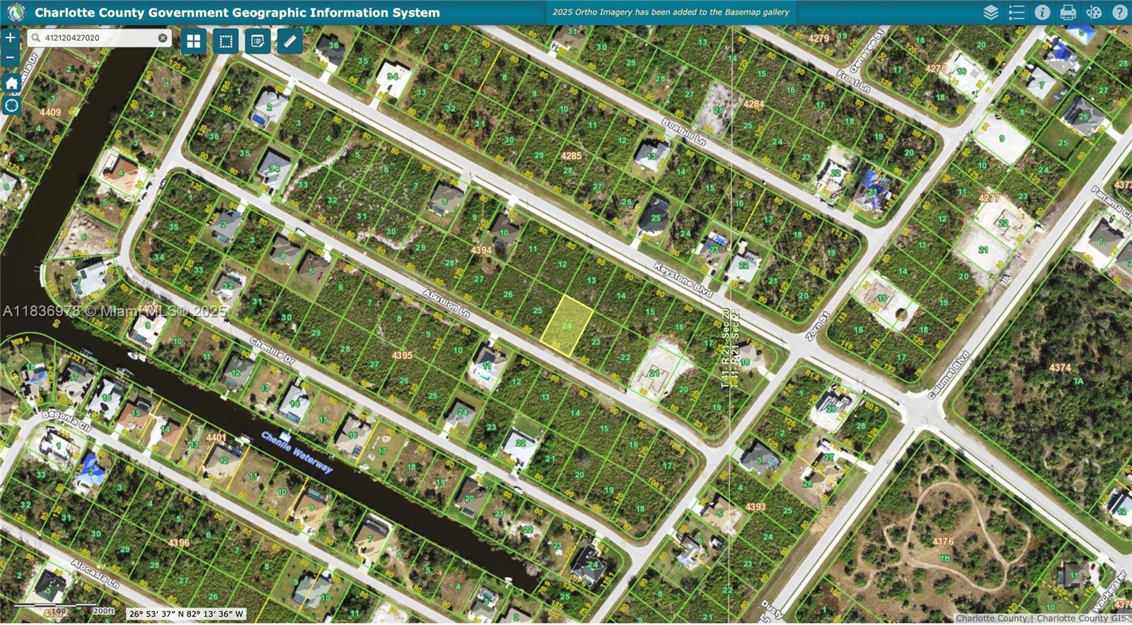 Buildable lot with water, sewer, and electric in a great community. There are several new homes near and more are being built.