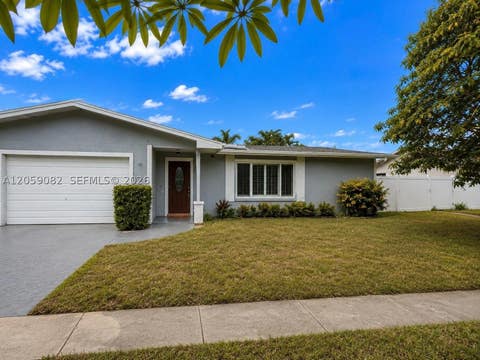 Photo of 1760 SW 12th St, Boca Raton, FL 33486 (MLS # A12059082)