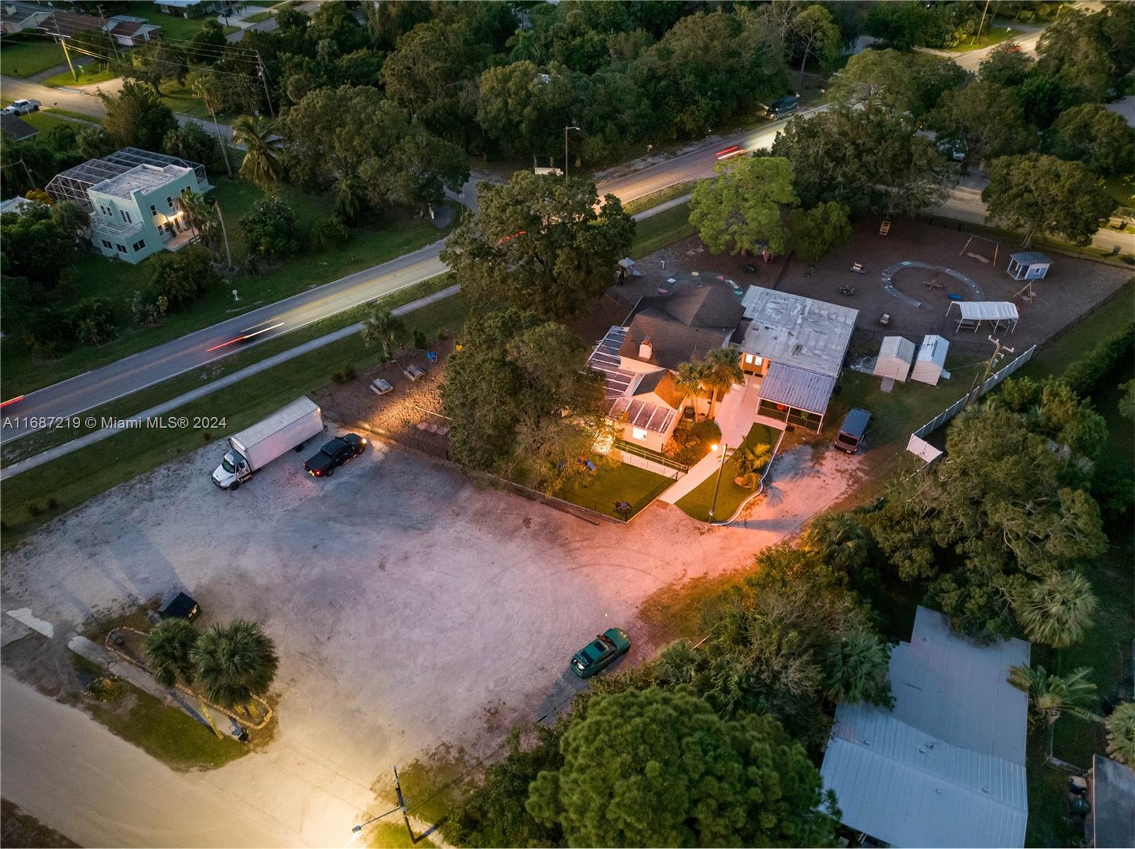 2706 Sunrise Blvd