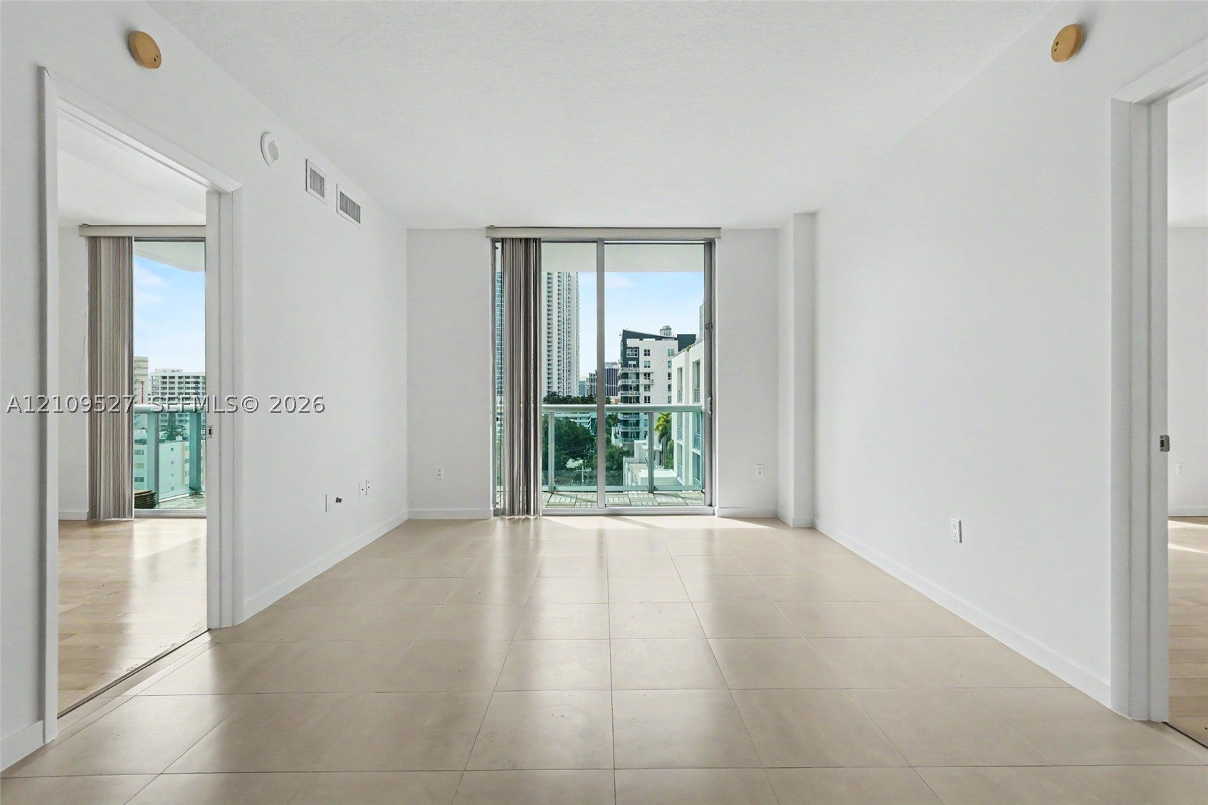 333 NE 24th St 812