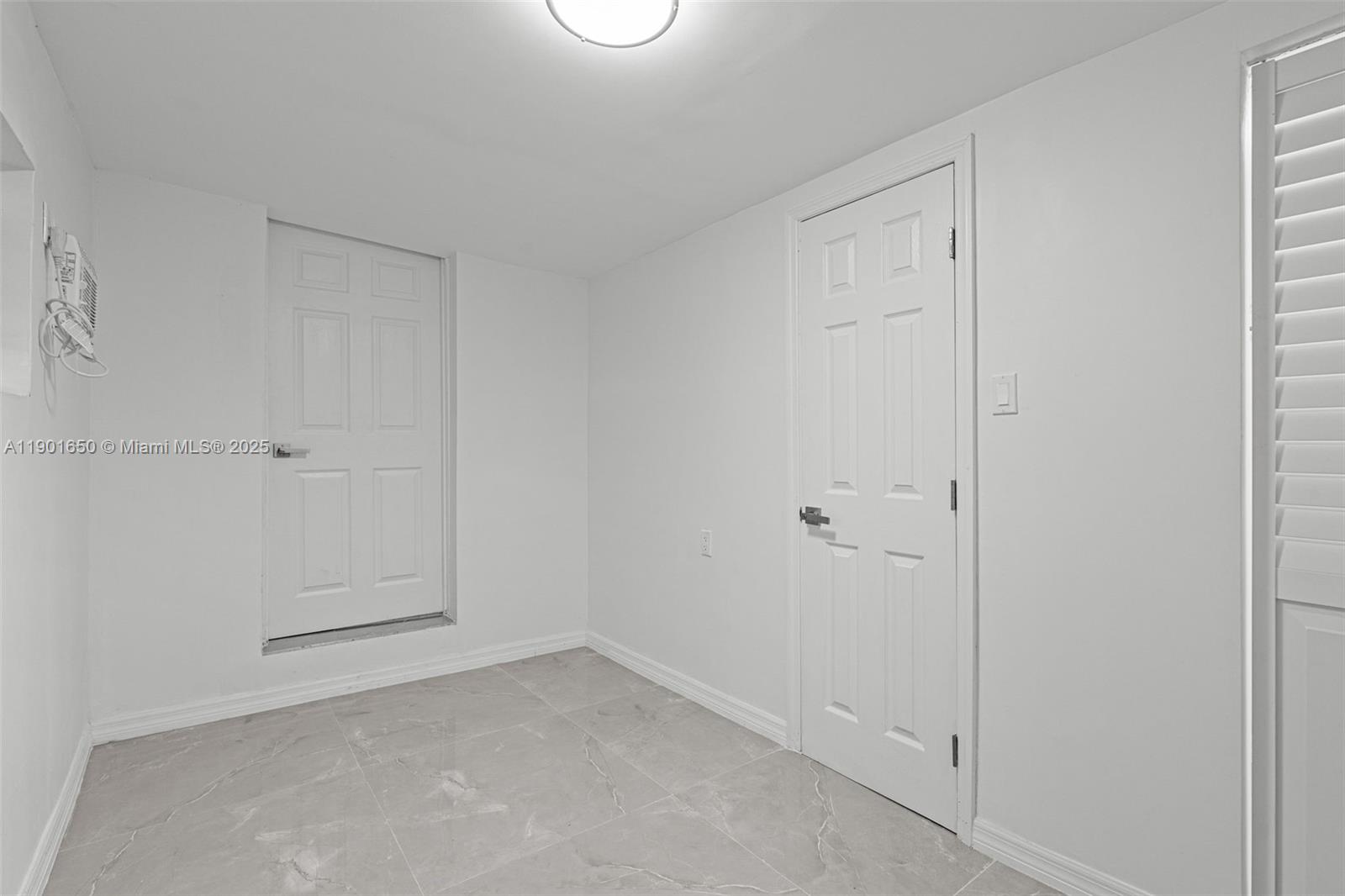 REDLANDS - Residential