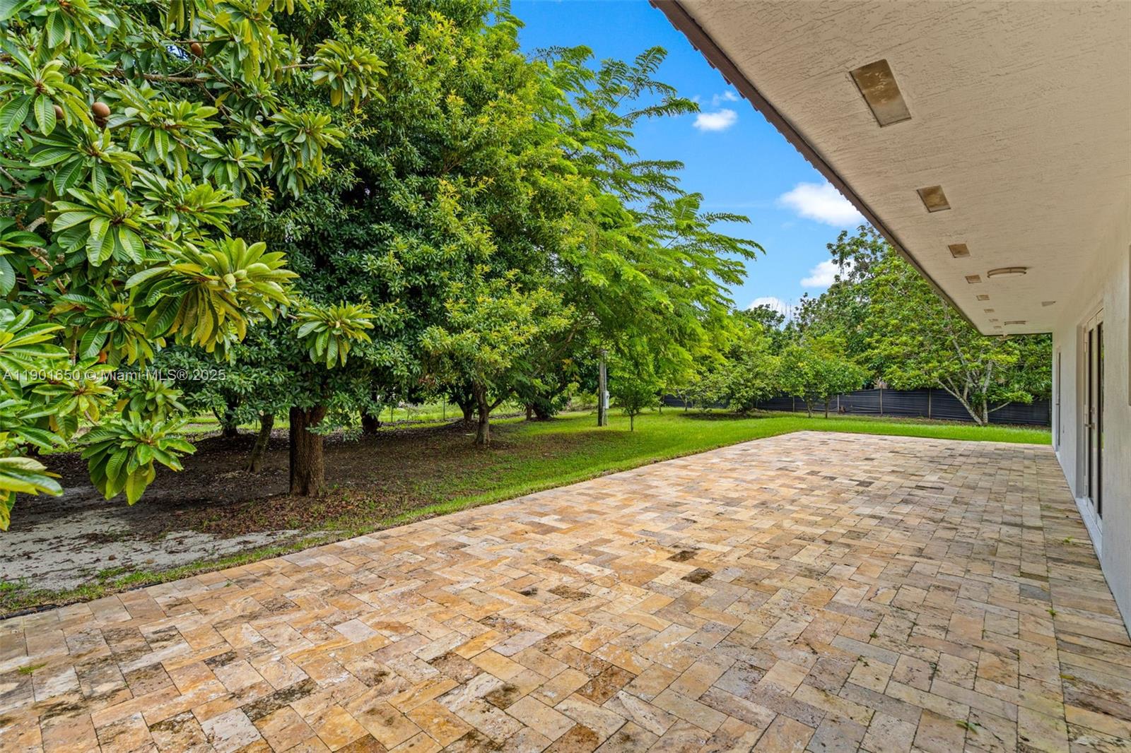 REDLANDS - Residential