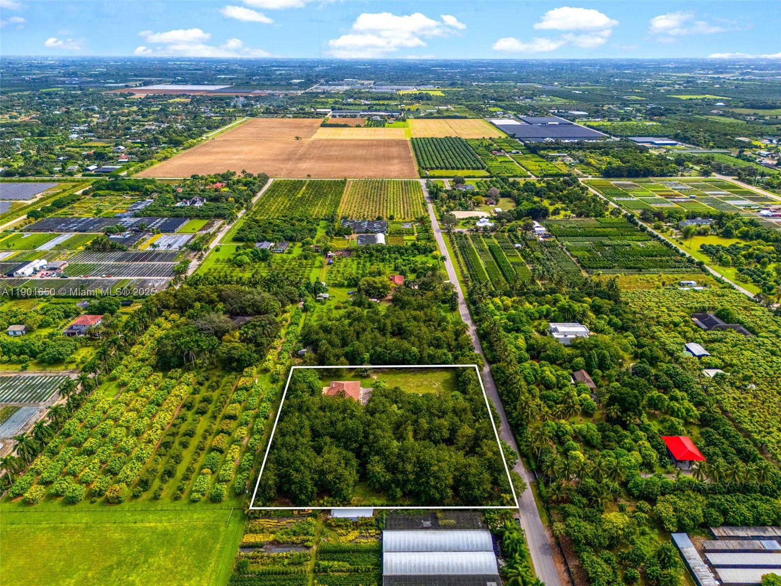 REDLANDS - Residential