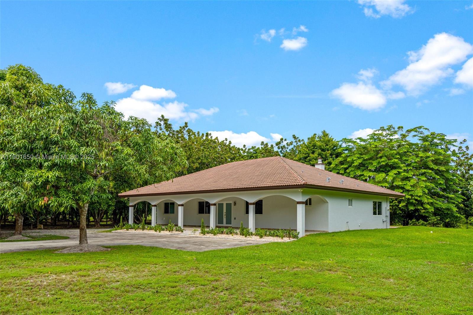 REDLANDS - Residential