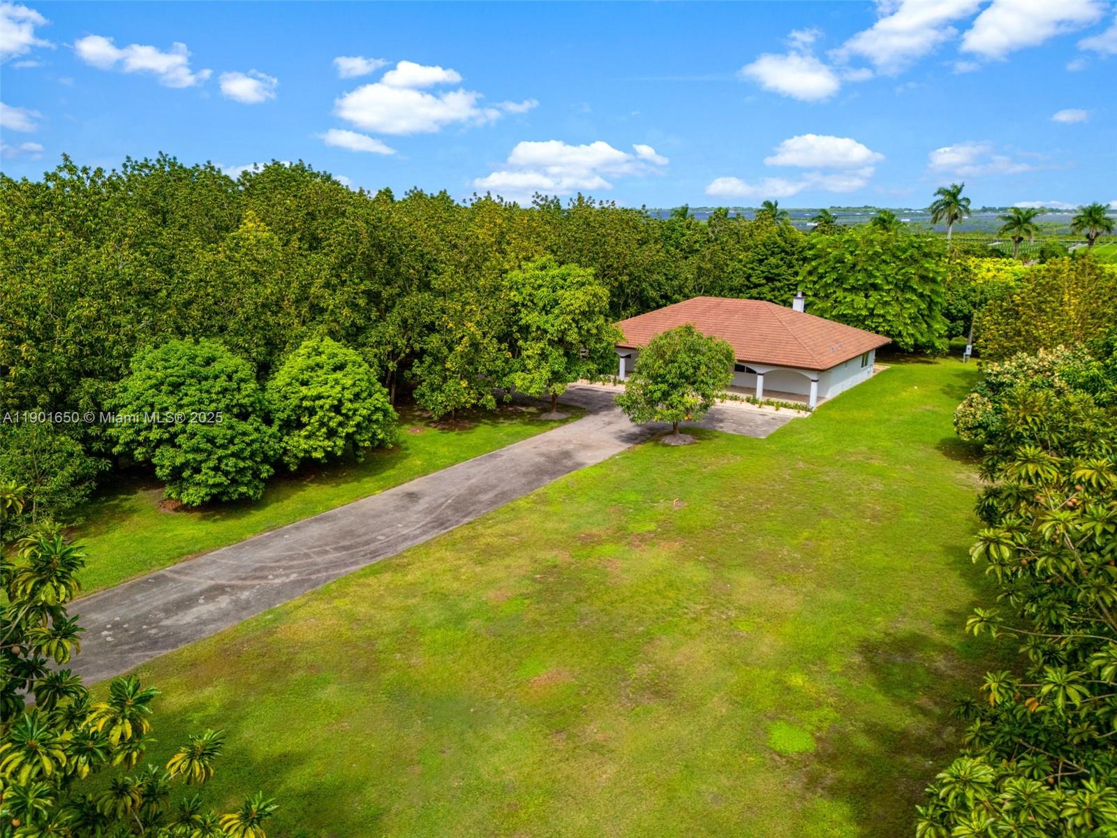 REDLANDS - Residential