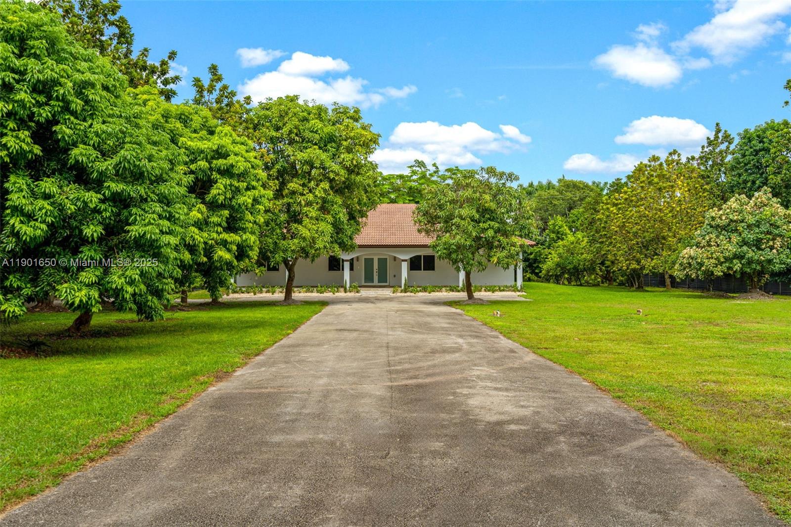REDLANDS - Residential