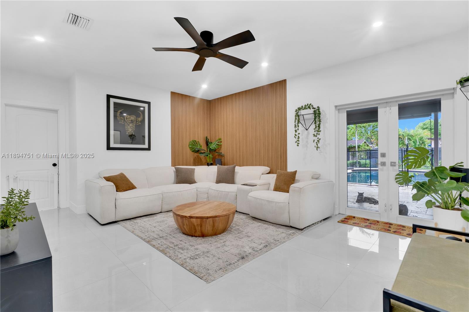 CINEMA PARK COUNTRY CLUB - Residential