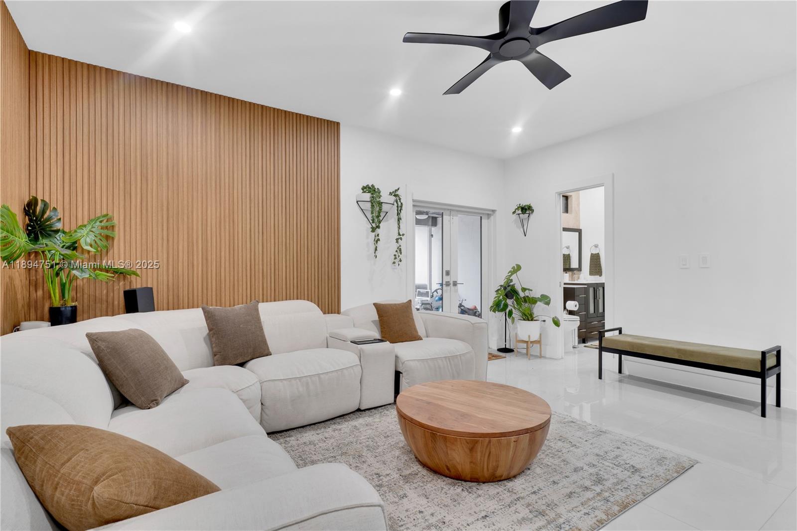 CINEMA PARK COUNTRY CLUB - Residential