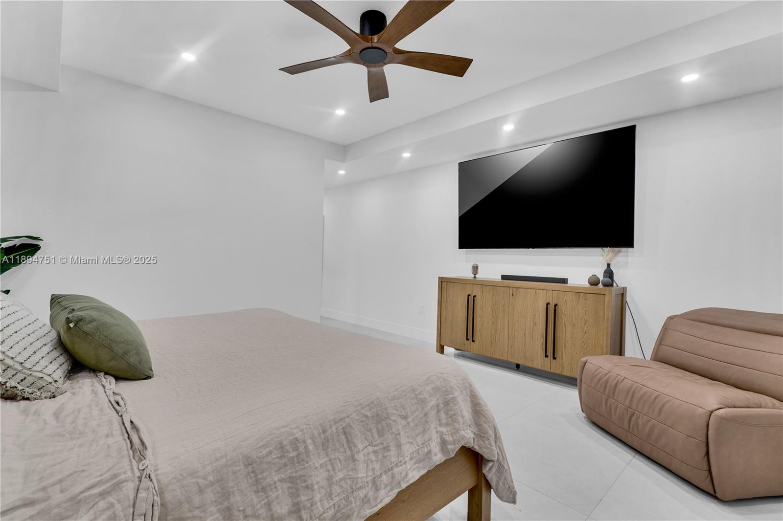 CINEMA PARK COUNTRY CLUB - Residential