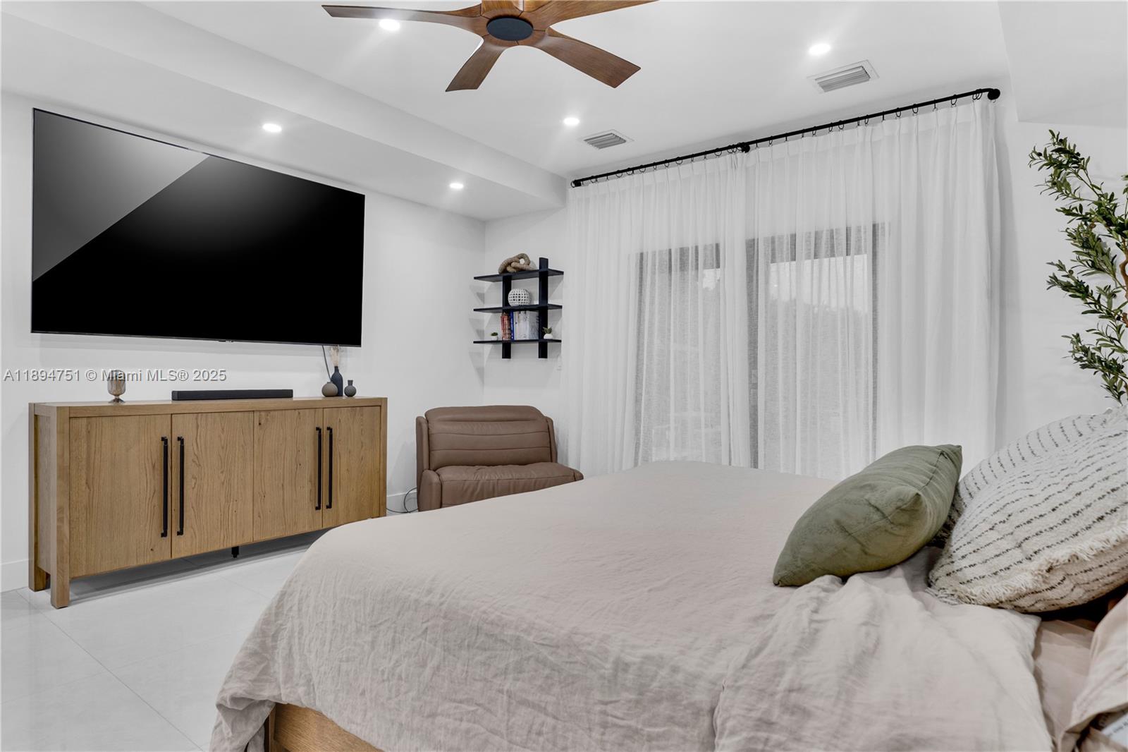 CINEMA PARK COUNTRY CLUB - Residential