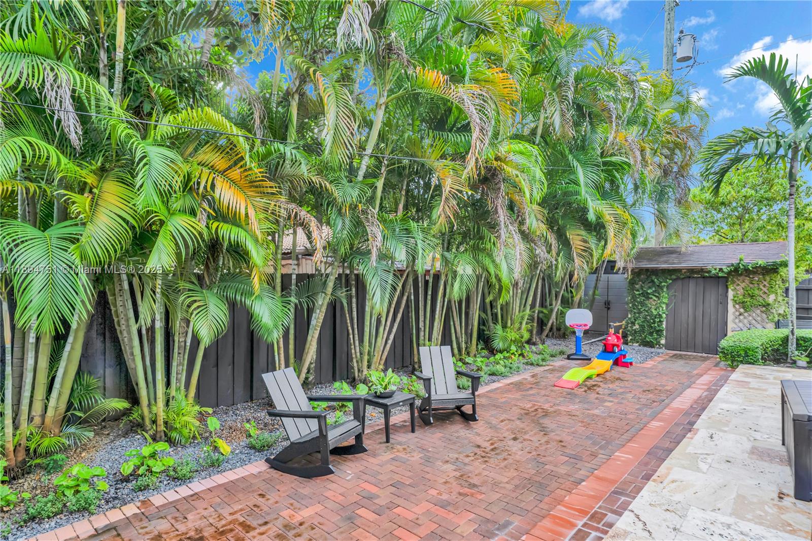 CINEMA PARK COUNTRY CLUB - Residential